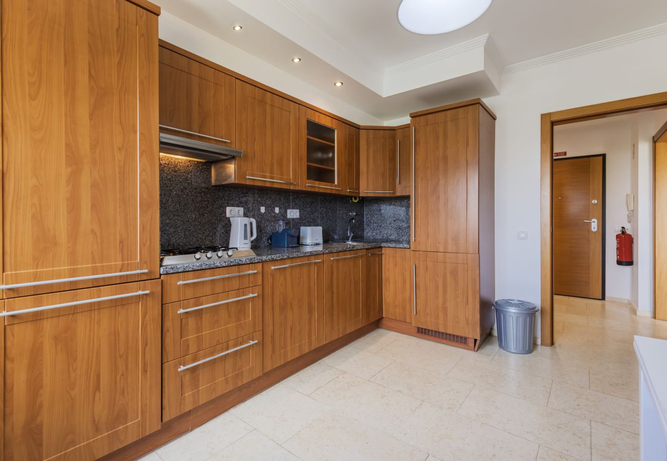 Apartment in Portimão - 2 Bedroom Relax in Alvor by Innkeeper 