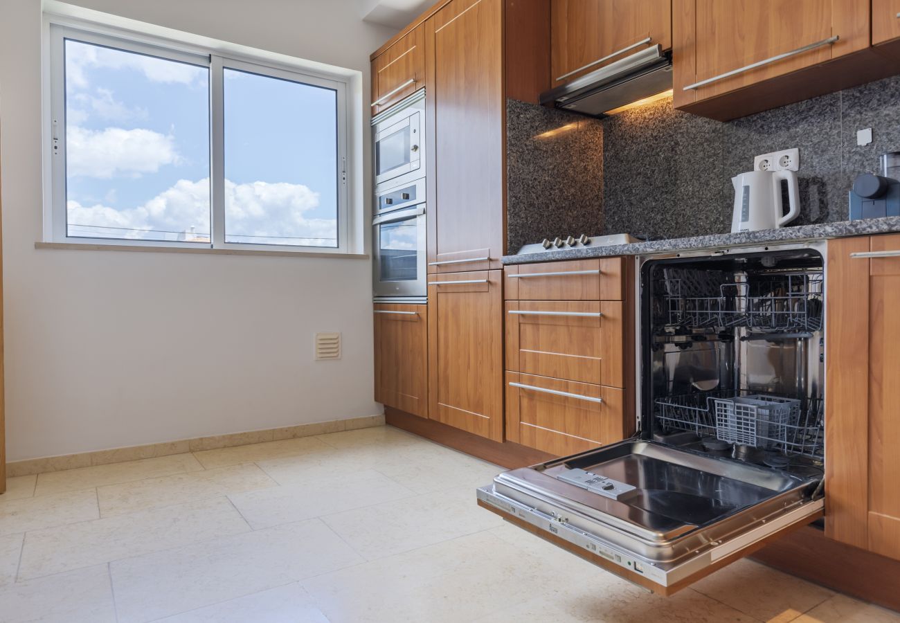 Apartment in Portimão - 2 Bedroom Relax in Alvor by Innkeeper 
