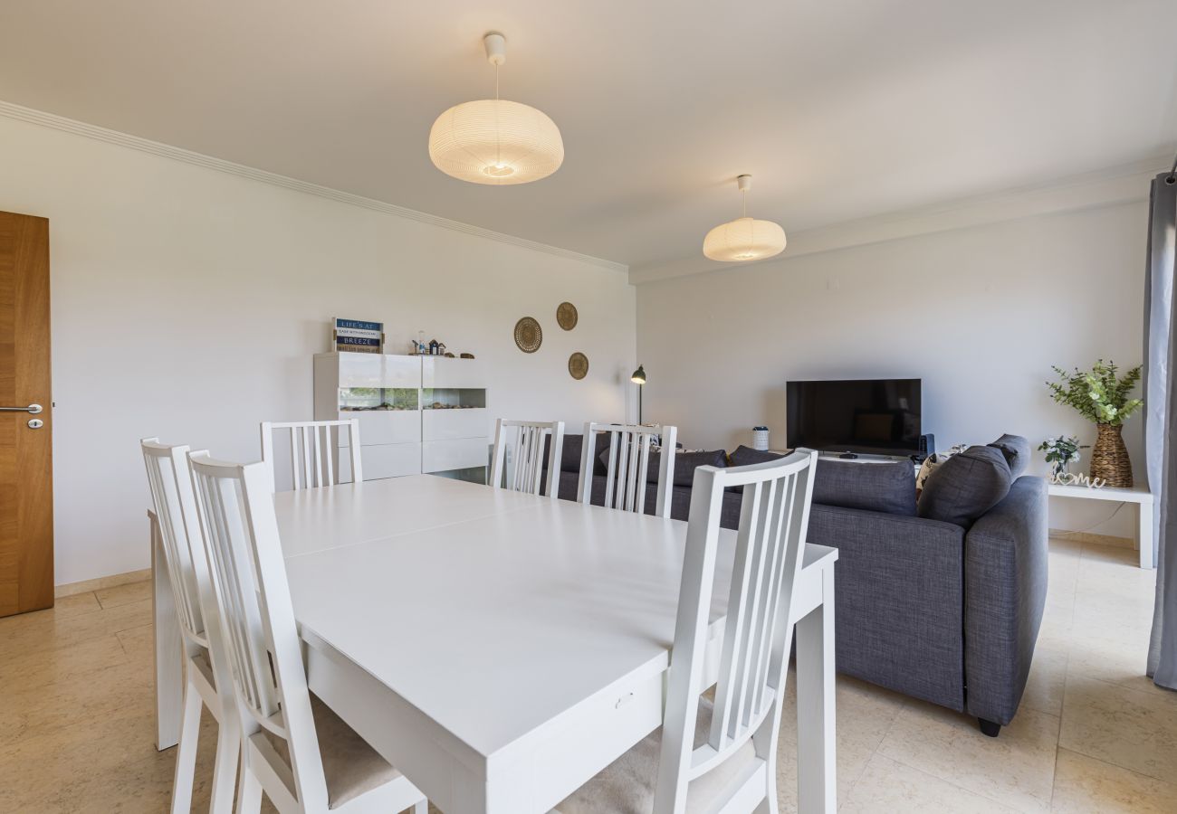 Apartment in Portimão - 2 Bedroom Relax in Alvor by Innkeeper 