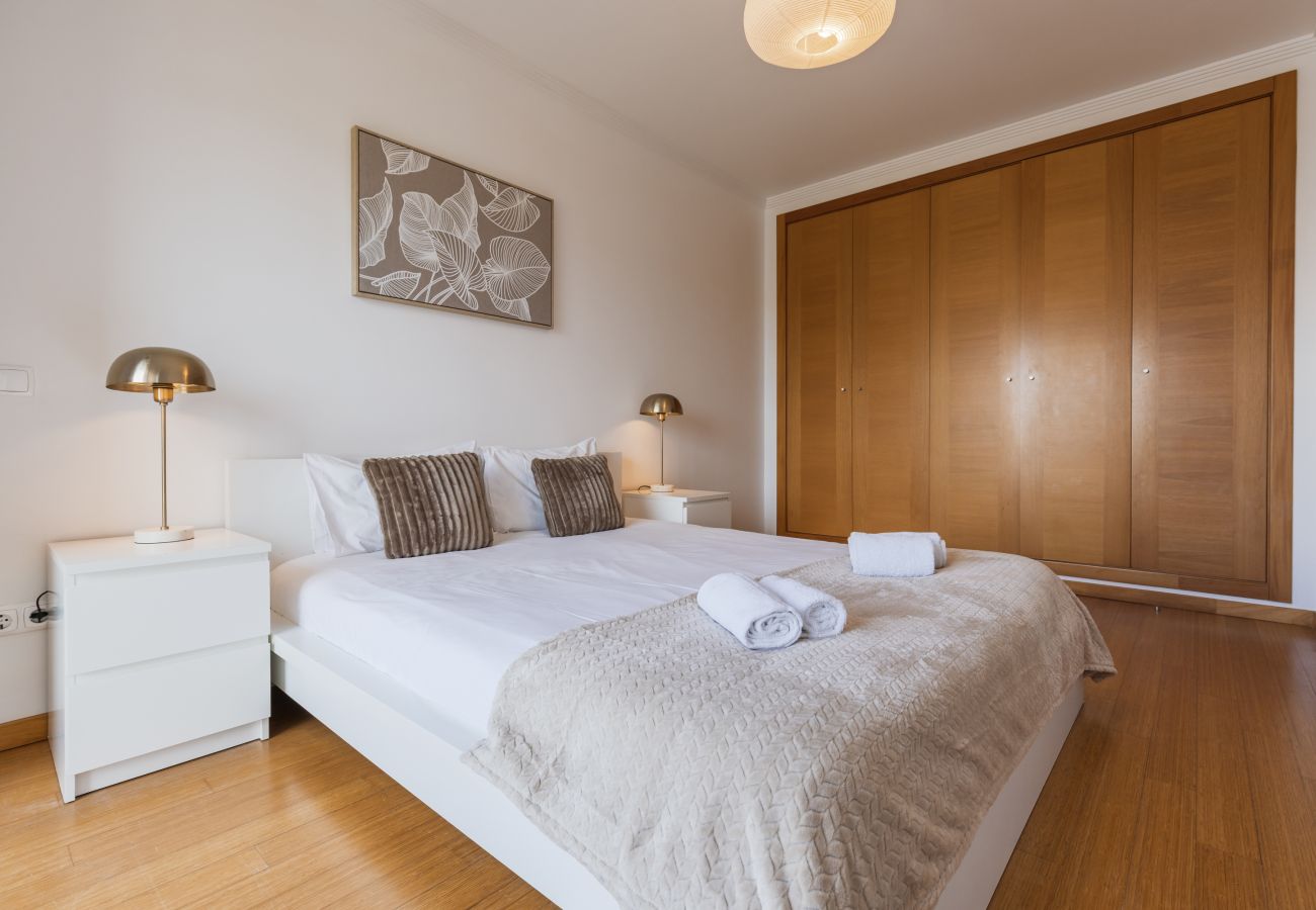 Apartment in Portimão - 2 Bedroom Relax in Alvor by Innkeeper 
