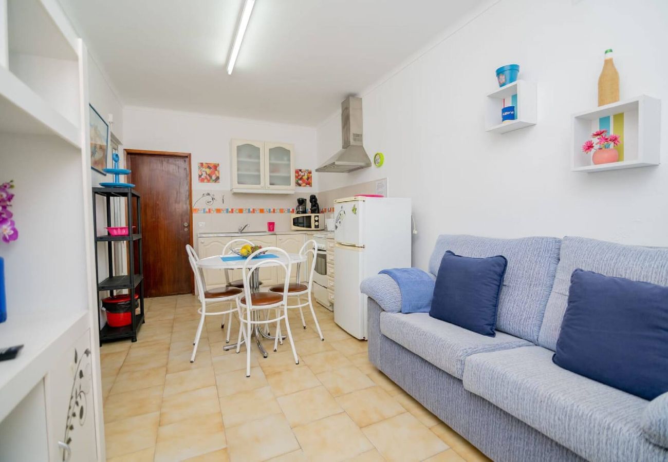 Apartment in Guia - Casinha I by Innkeeper 