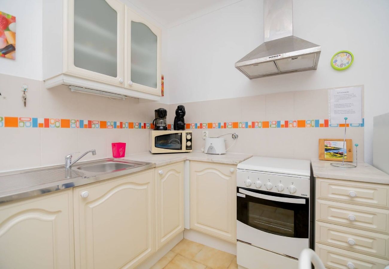 Apartment in Guia - Casinha I by Innkeeper 