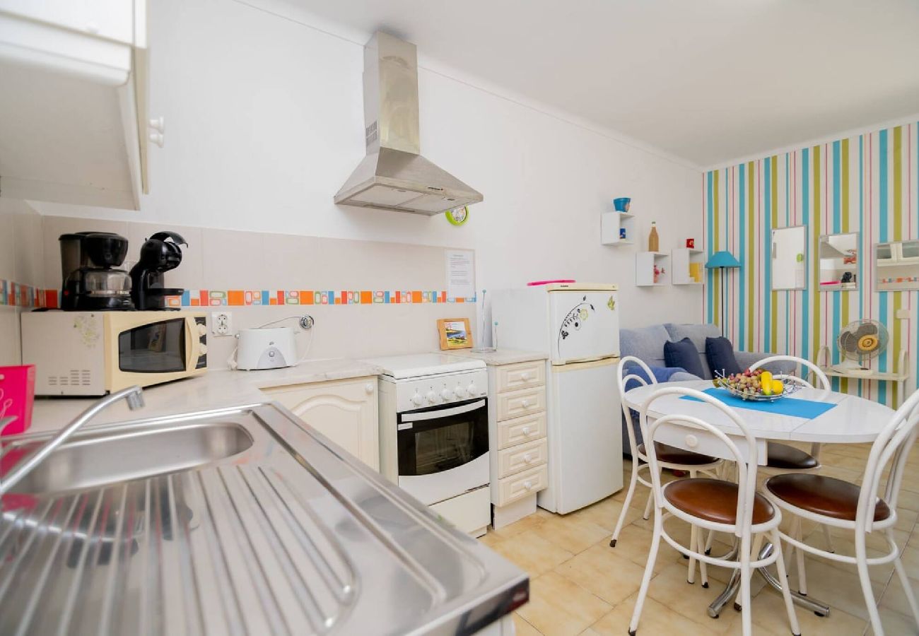 Apartment in Guia - Casinha I by Innkeeper 