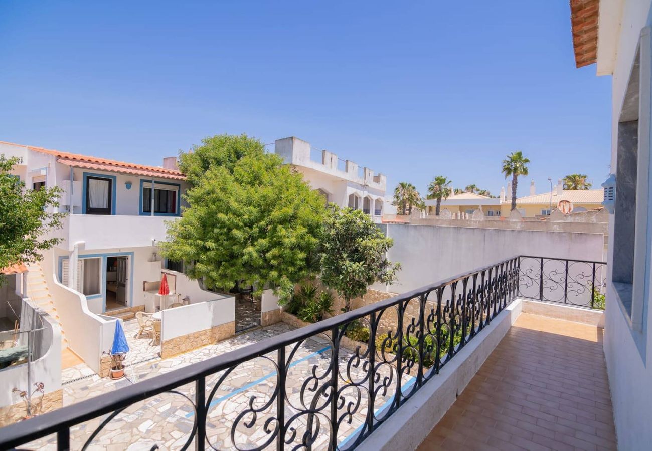 Apartment in Guia - Casinha VII by Innkeeper 