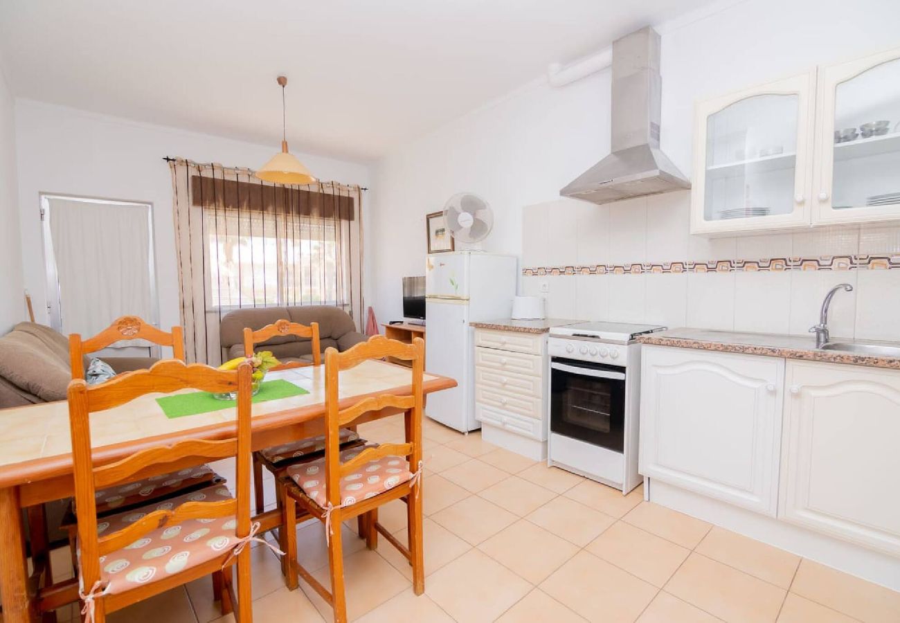 Apartment in Guia - Casinha VII by Innkeeper 