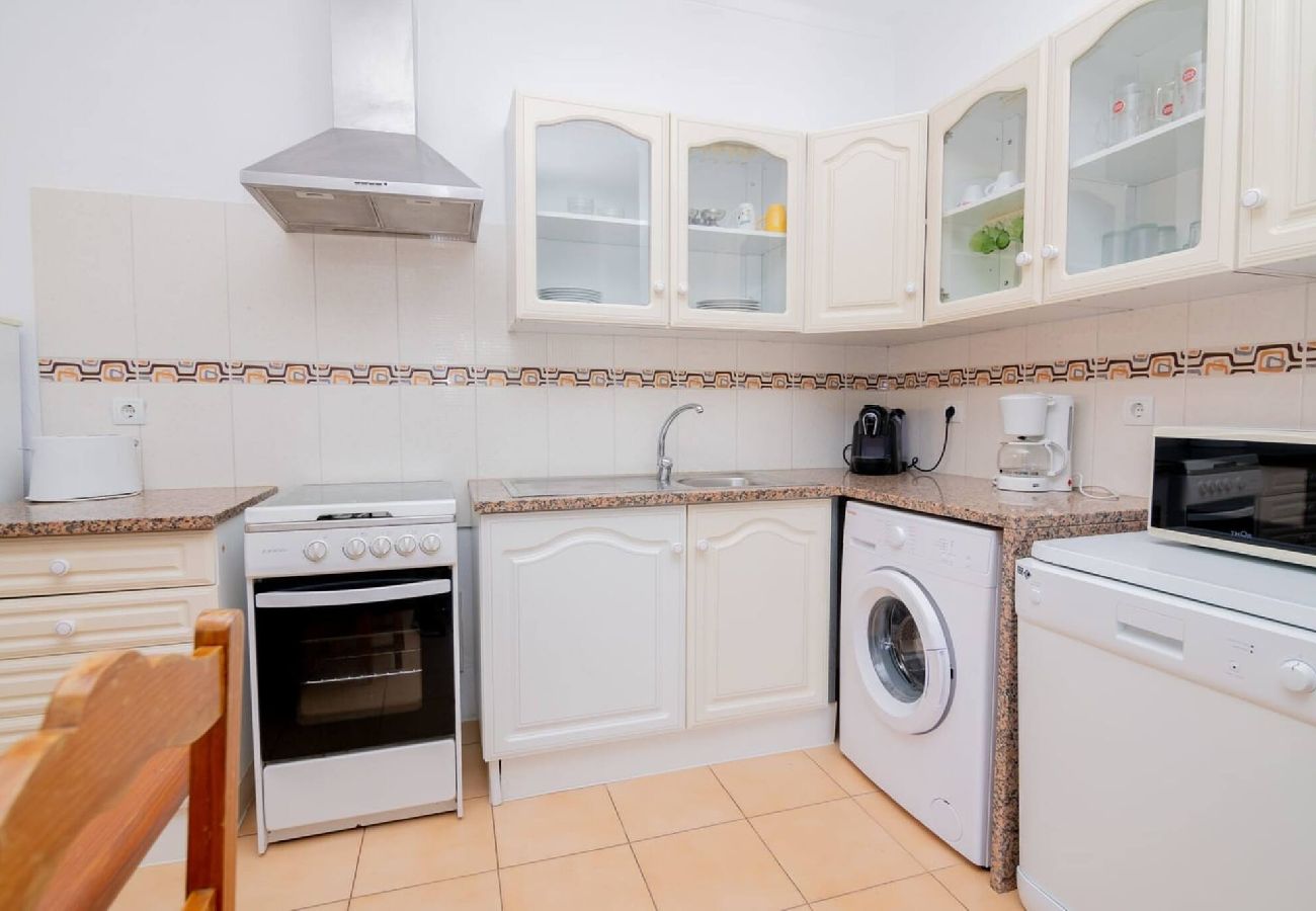 Apartment in Guia - Casinha VII by Innkeeper 