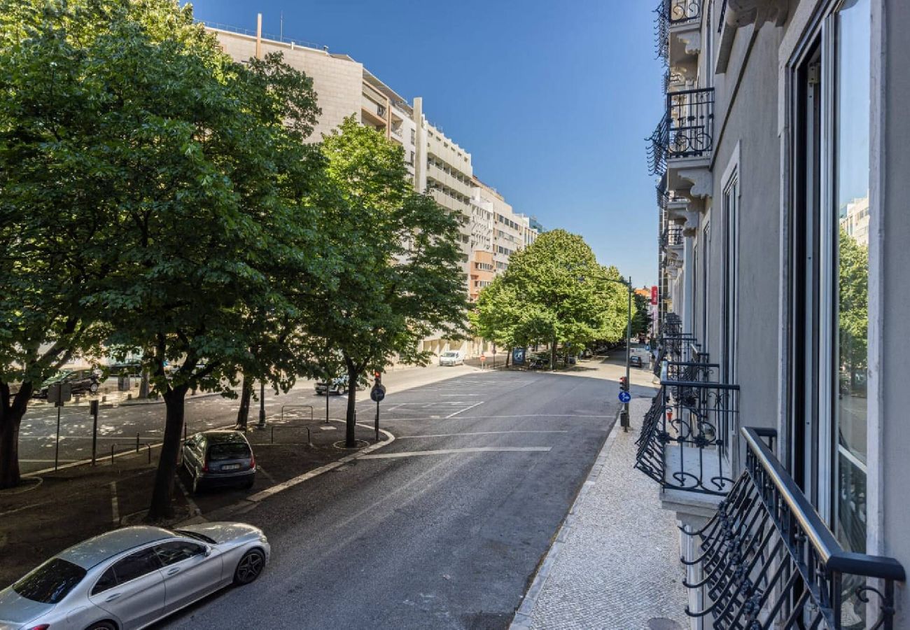 Apartment in Lisbon - Luxury Casal Ribeiro I by Innkeeper 