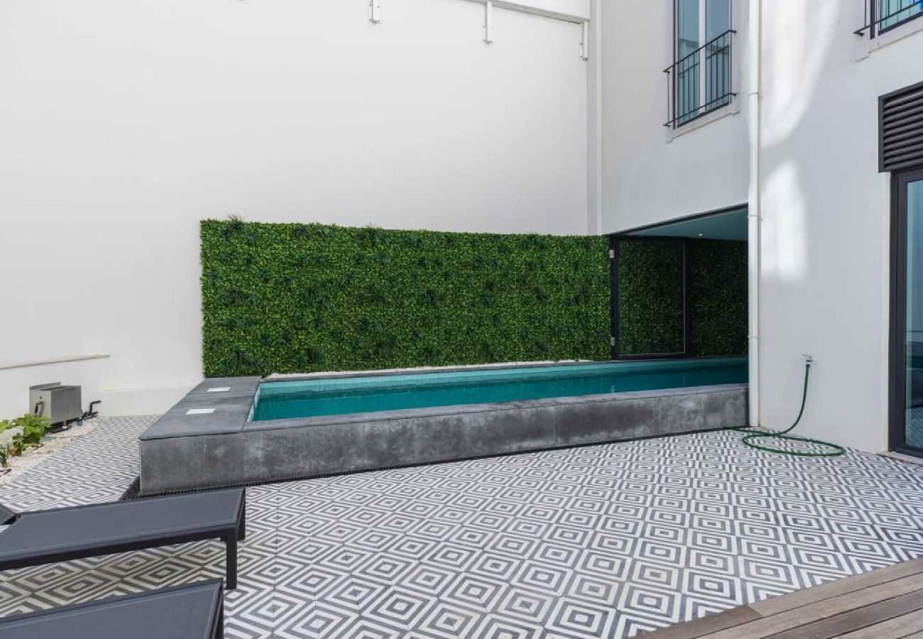 Apartment in Lisbon - Luxury Casal Ribeiro I by Innkeeper 