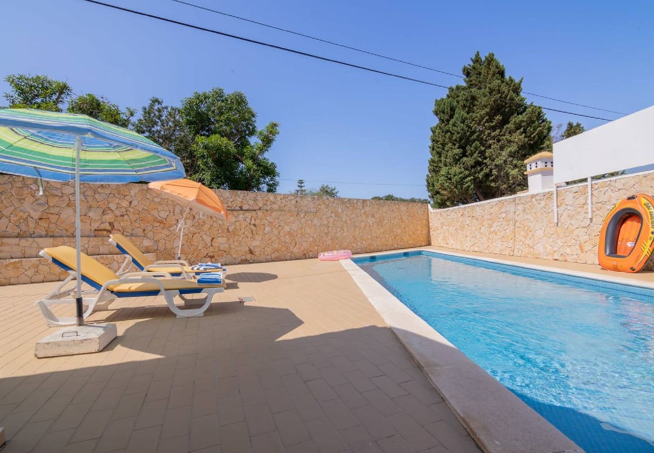 Villa in Guia - Estrela do Mar