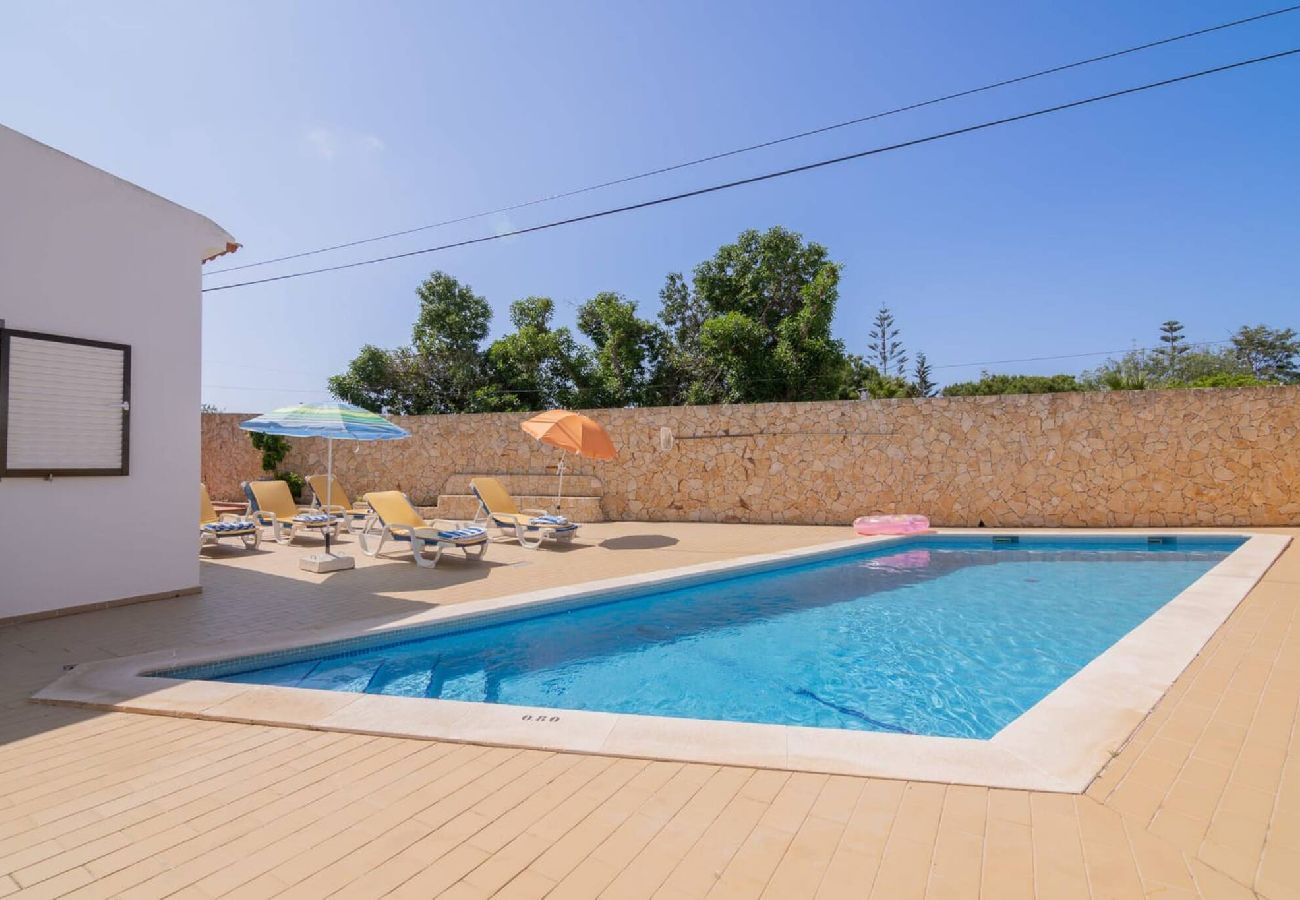 Villa in Guia - Estrela do Mar