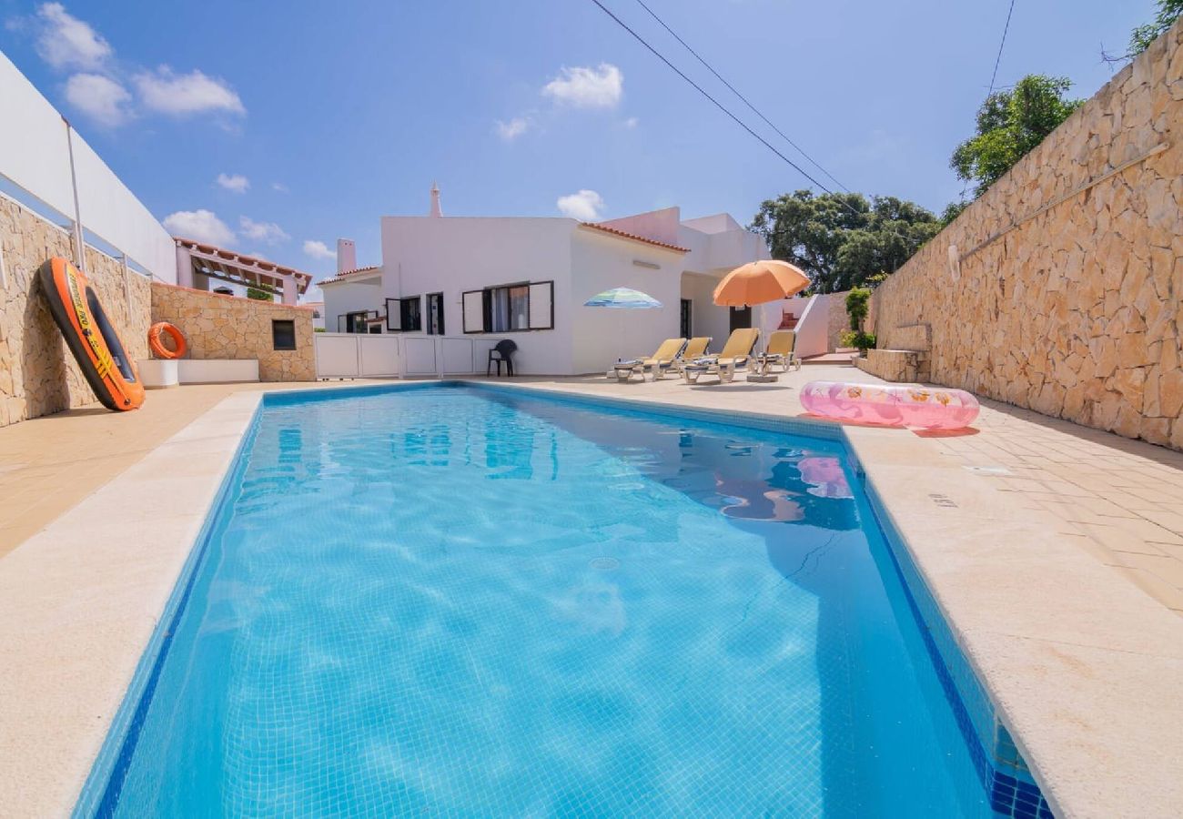 Villa in Guia - Estrela do Mar