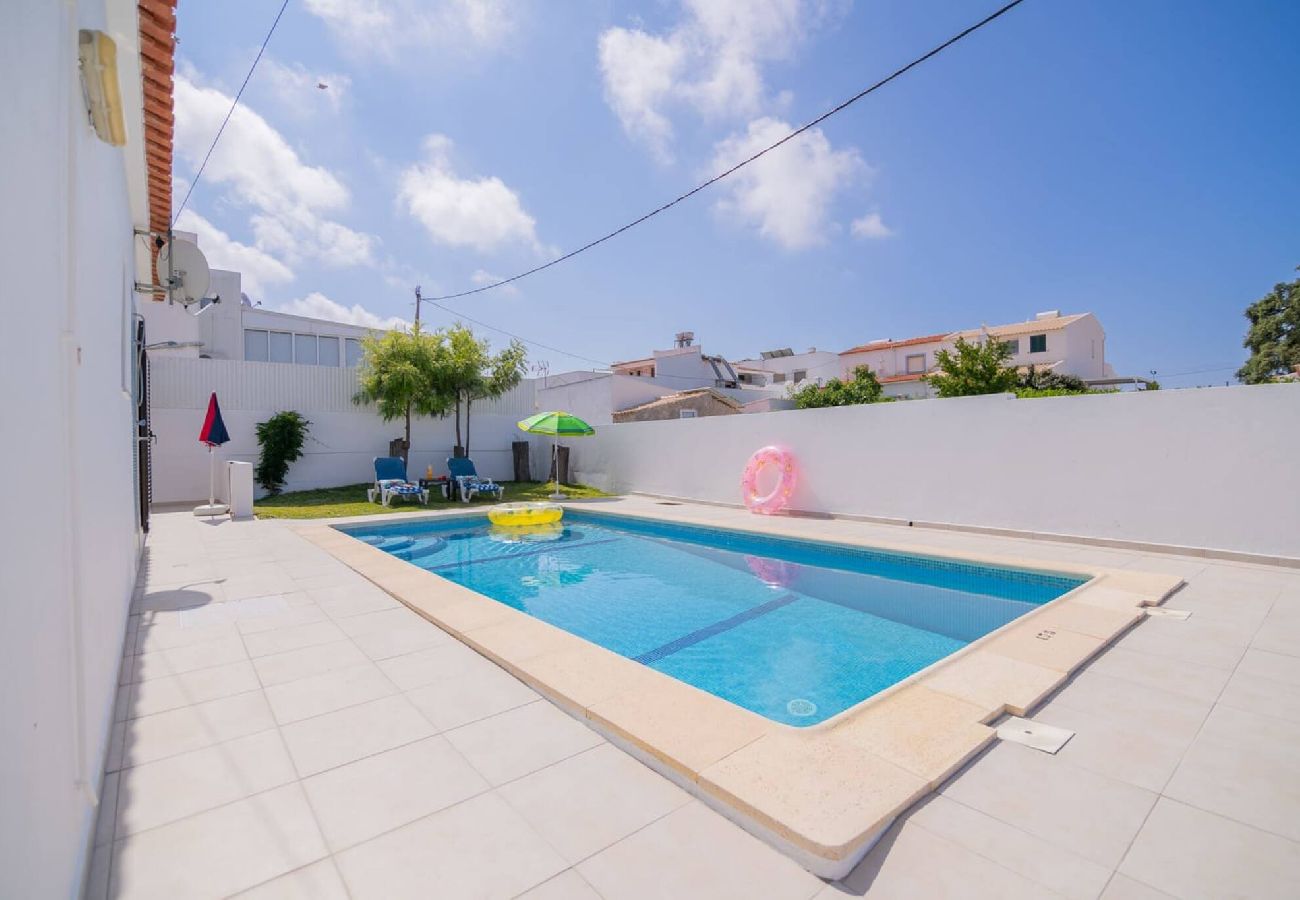 Villa in Guia - Avo Isabel by Innkeeper 