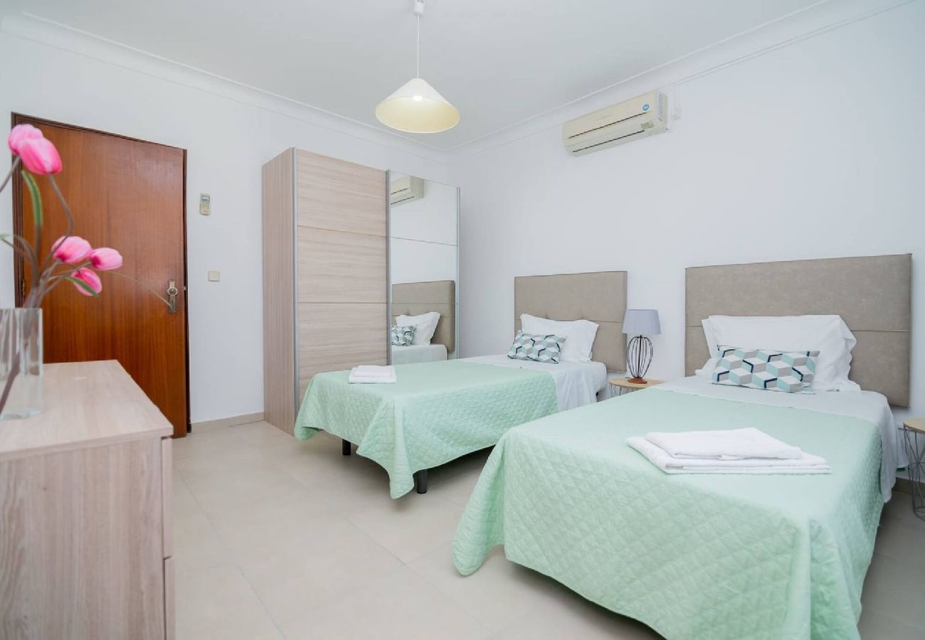 Villa in Guia - Avo Isabel by Innkeeper 