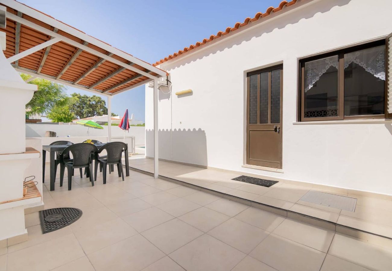 Villa in Guia - Avo Isabel by Innkeeper 