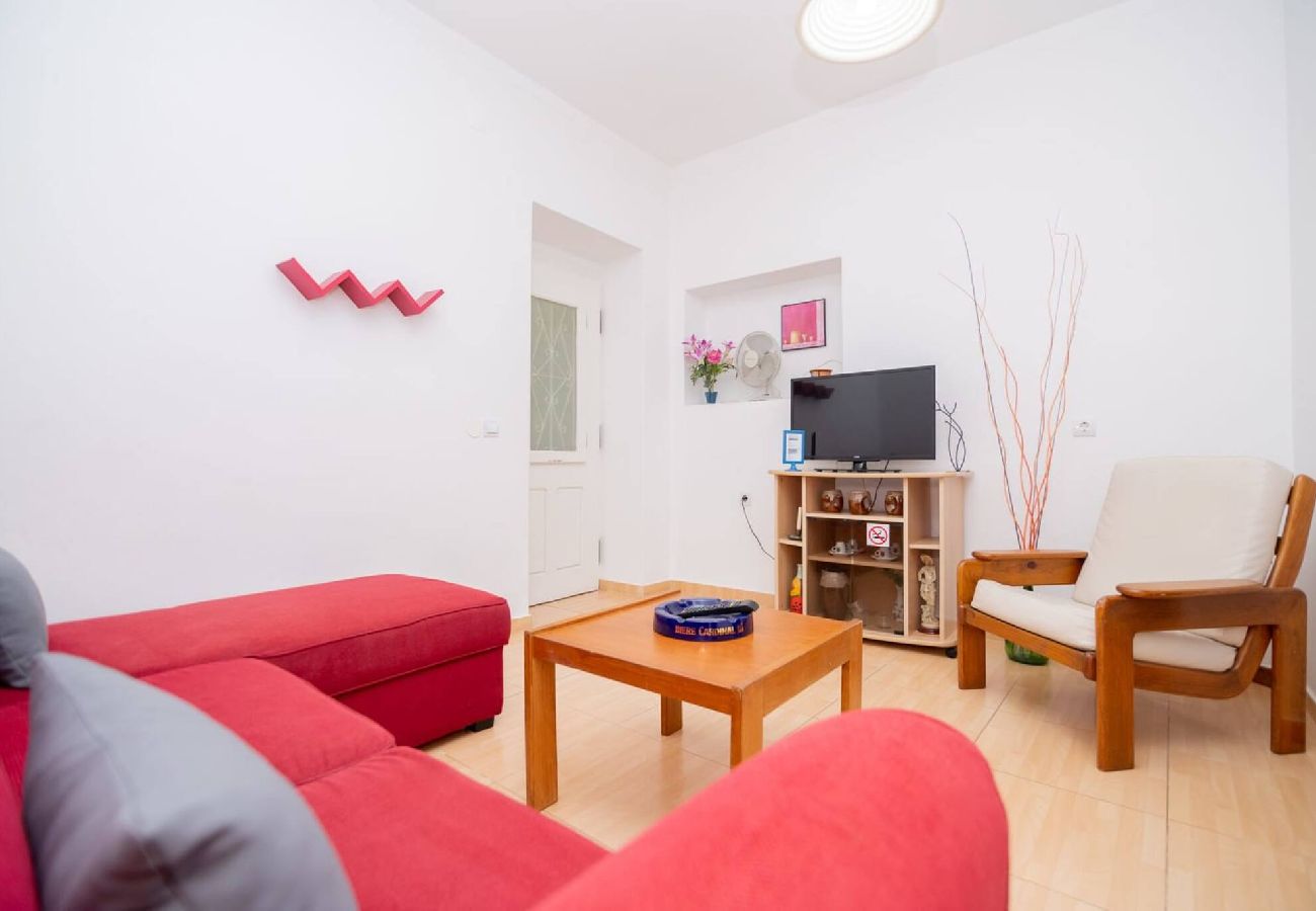Apartment in Guia - Casinha IV by Innkeeper 