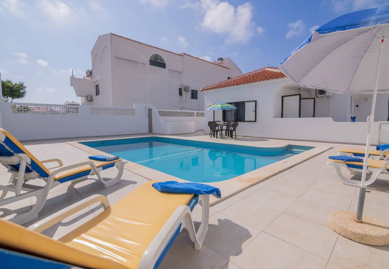 Villa in Guia - Avo Vitoria by Innkeeper 