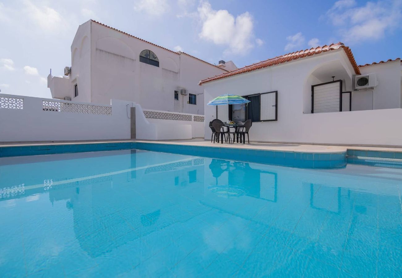 Villa in Guia - Avo Vitoria by Innkeeper 