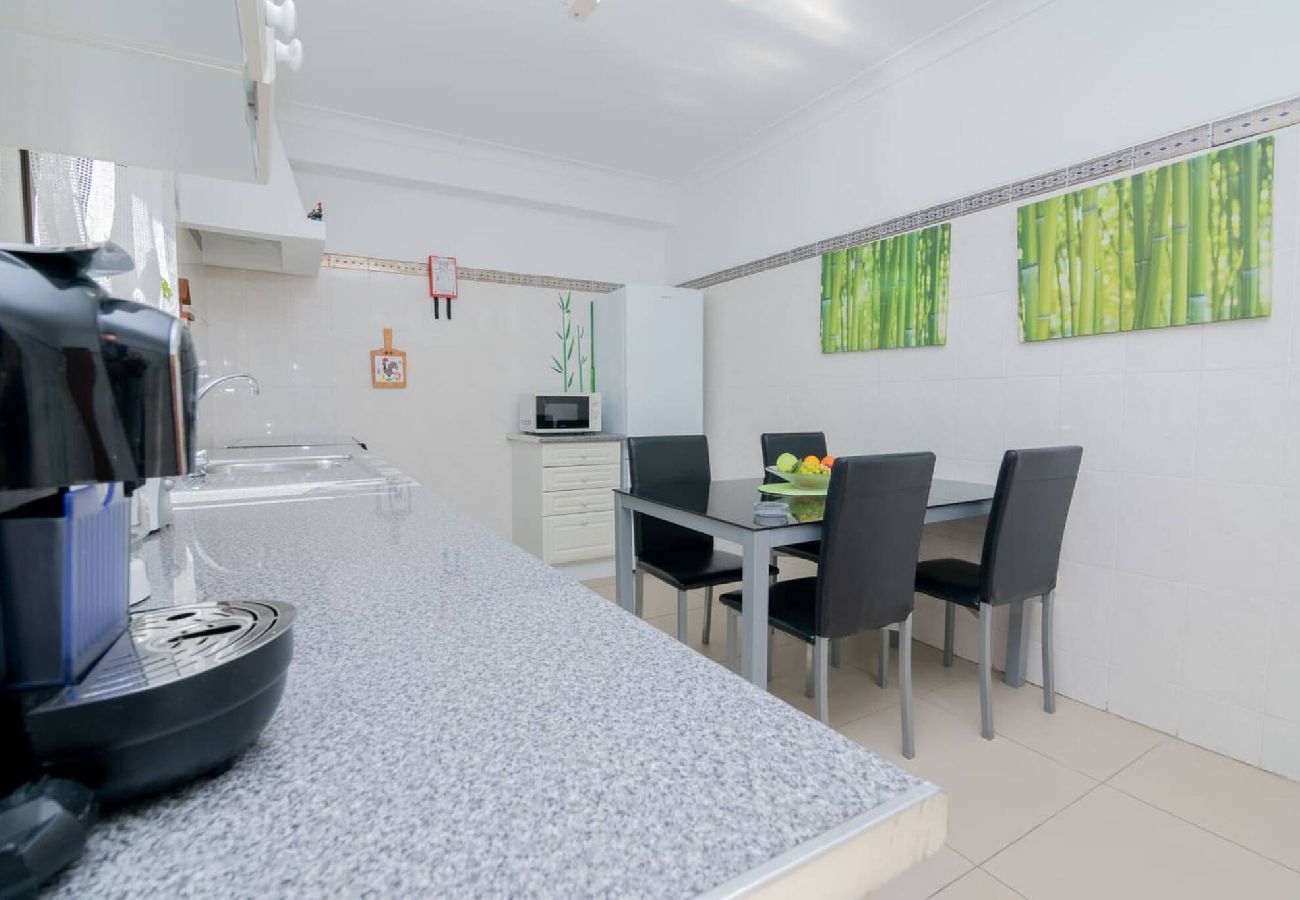 Villa in Guia - Avo Vitoria by Innkeeper 