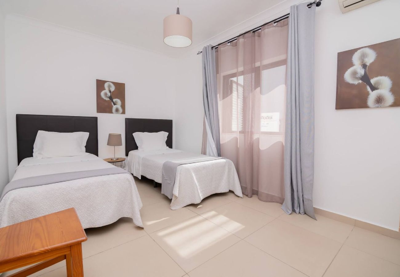 Villa in Guia - Avo Vitoria by Innkeeper 