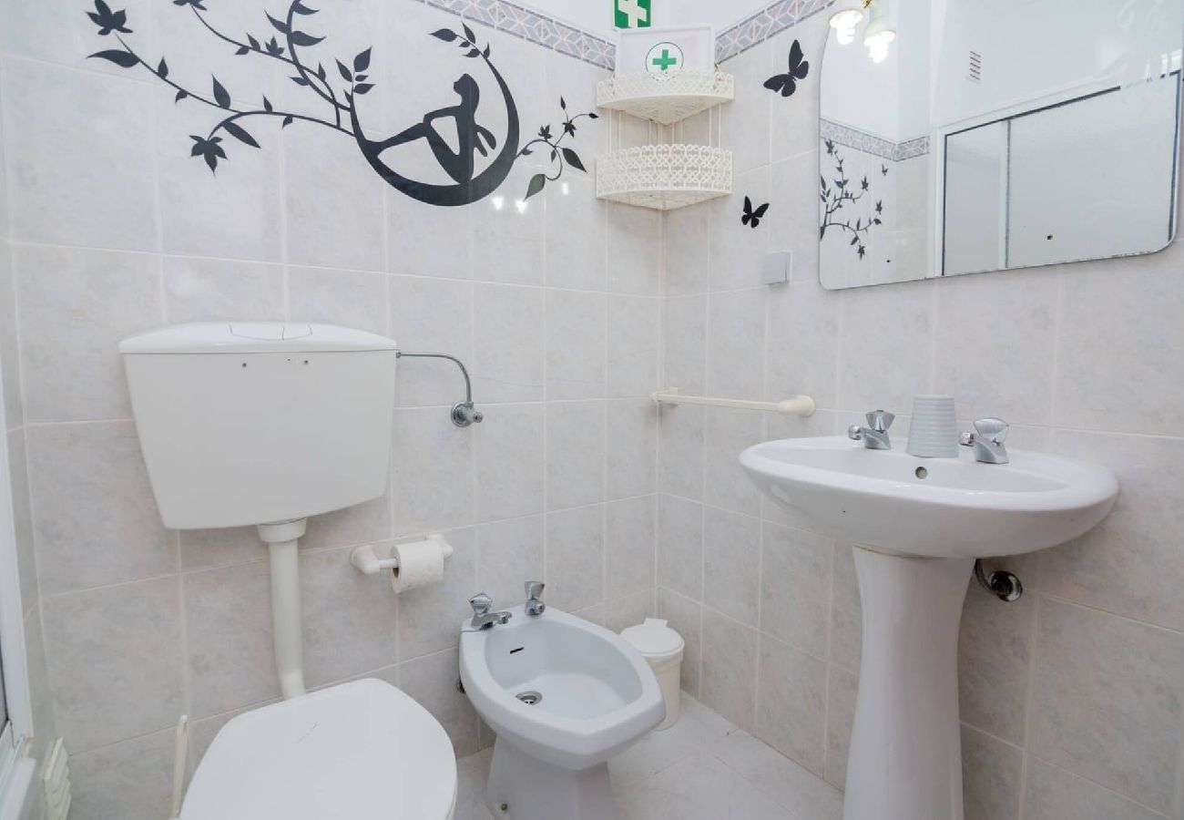 Apartment in Guia - Galé Tomas by Innkeeper 