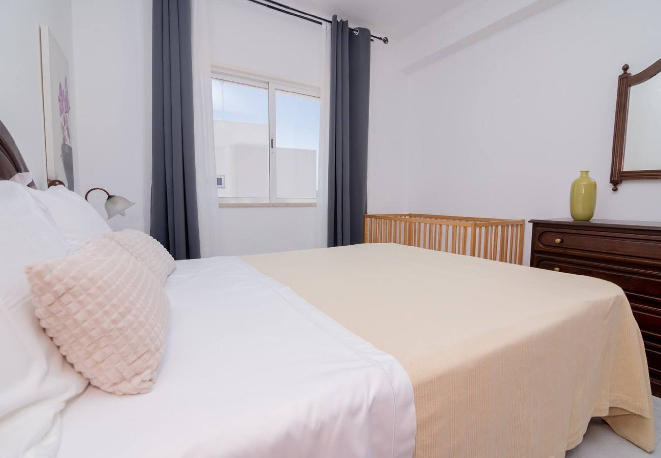 Apartment in Guia - Galé Tomas by Innkeeper 