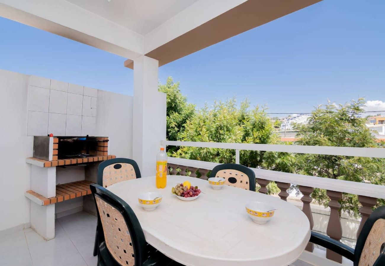 Apartment in Guia - Galé Tomas by Innkeeper 