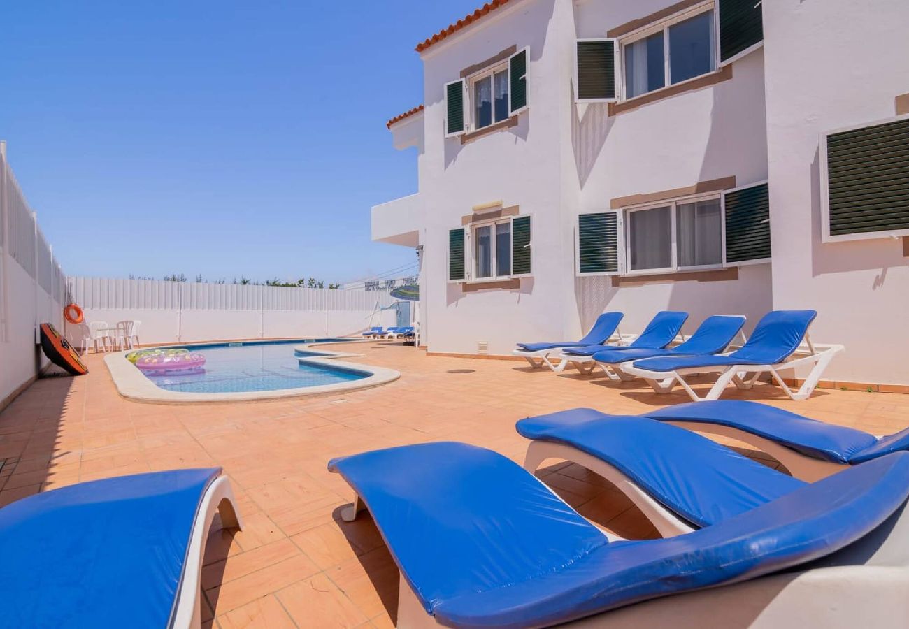 Apartment in Guia - Galé Tomas by Innkeeper 