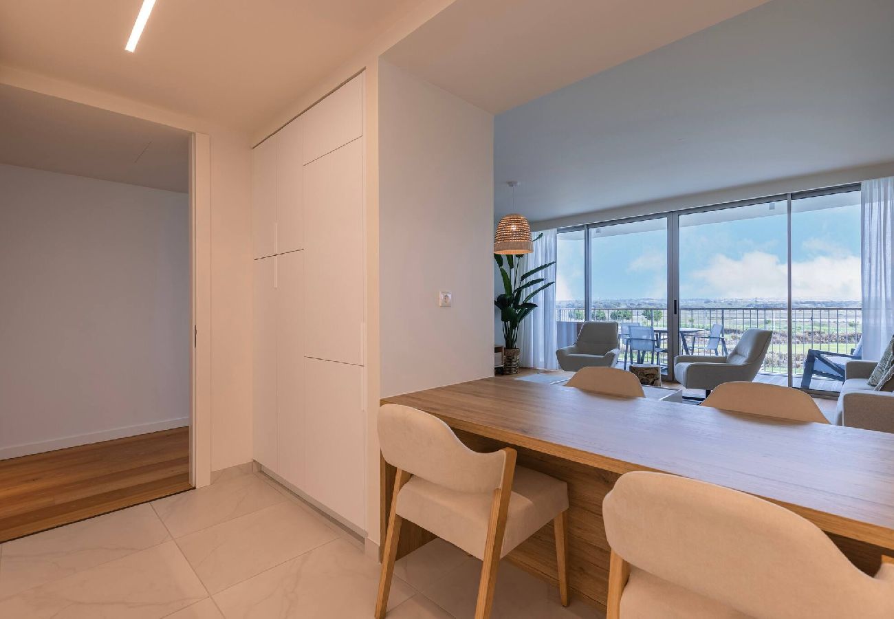 Apartment in Armação de Pêra - Coastal Bliss Apartment with Lagoon View