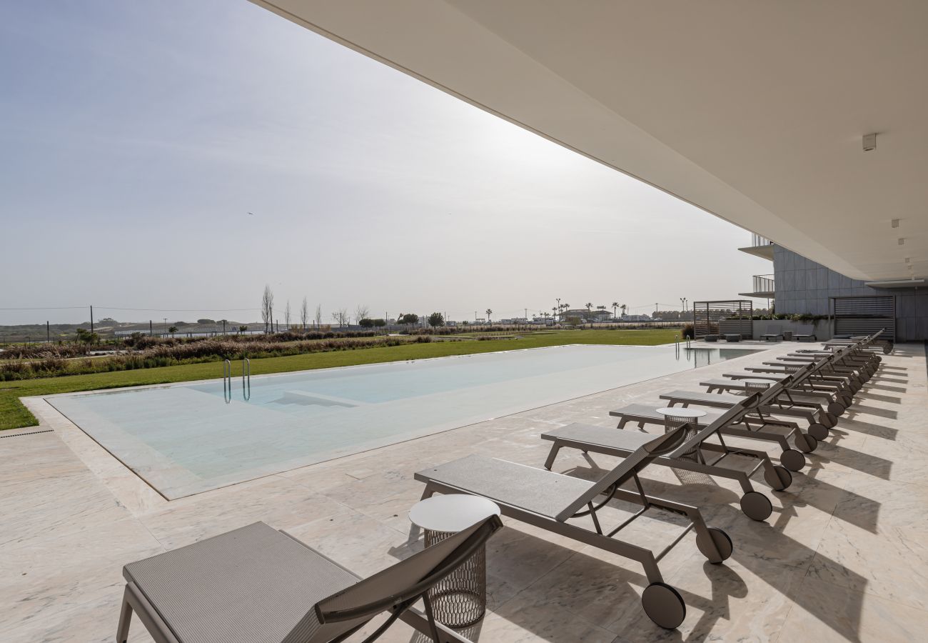 Apartment in Armação de Pêra - Coastal Bliss Apartment with Lagoon View