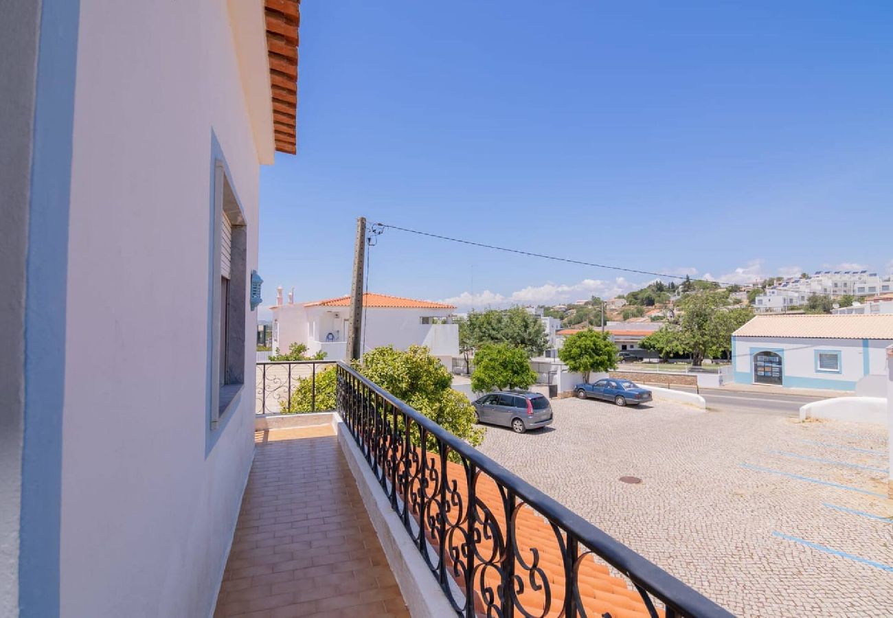 Apartment in Guia - Casinha VI by Innkeeper 