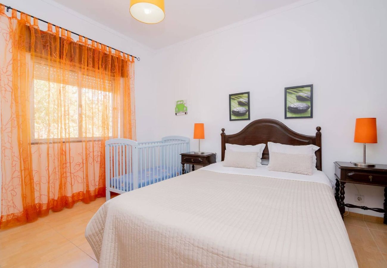 Apartment in Guia - Casinha VI by Innkeeper 