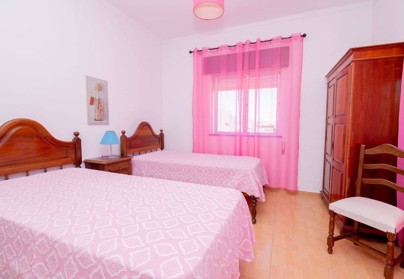 Apartment in Guia - Casinha VI by Innkeeper 