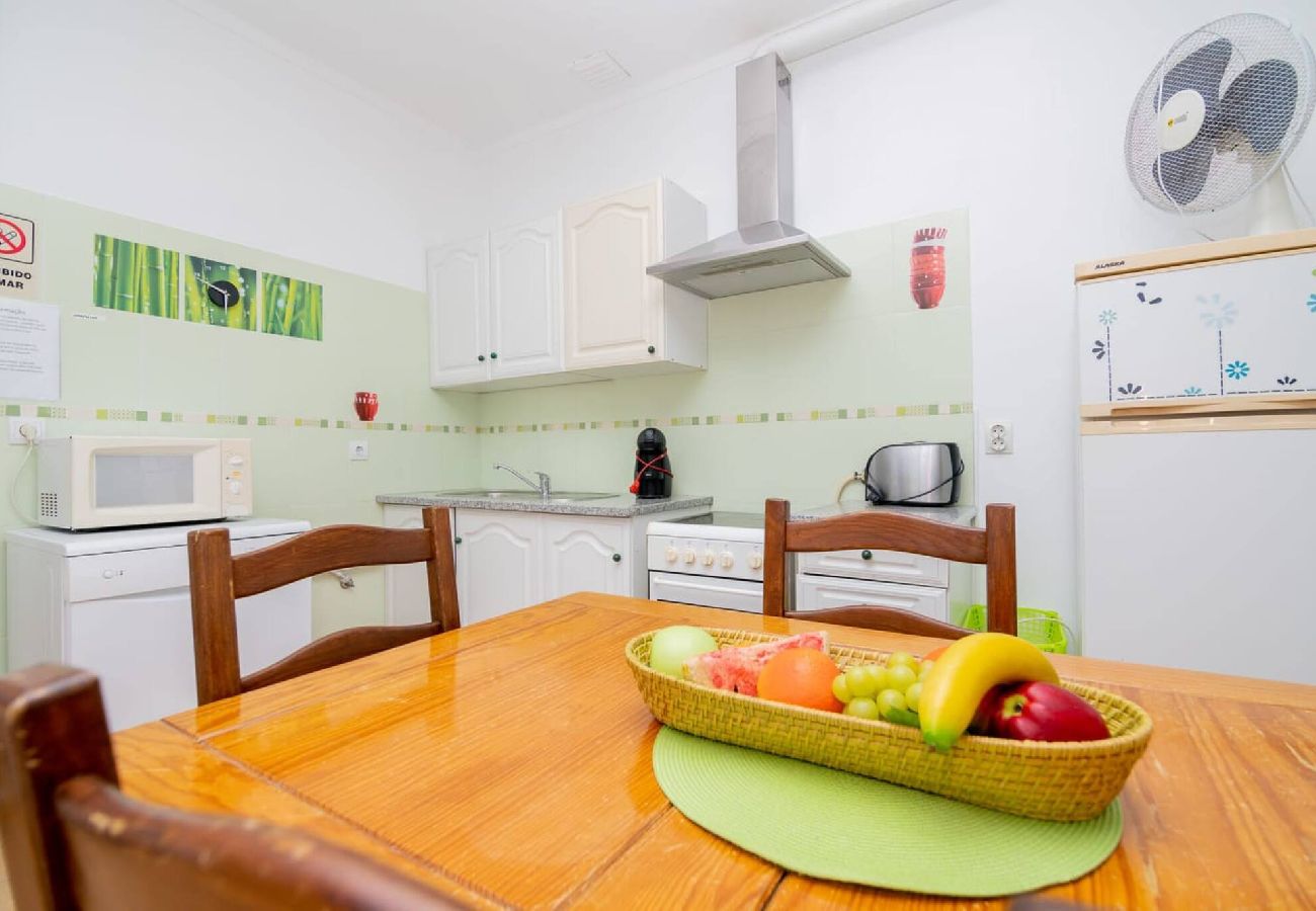 Apartment in Guia - Casinha VI by Innkeeper 