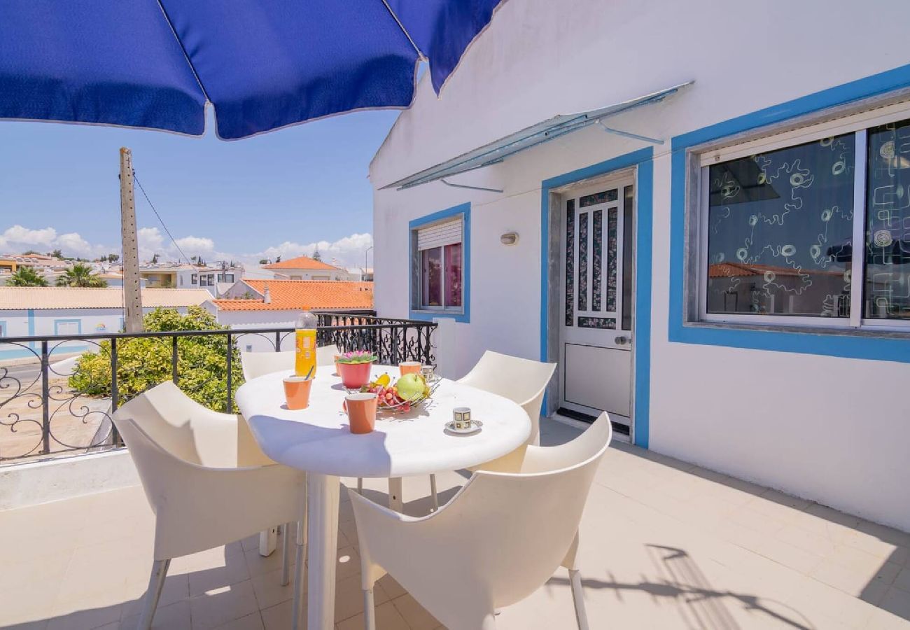 Apartment in Guia - Casinha VI by Innkeeper 