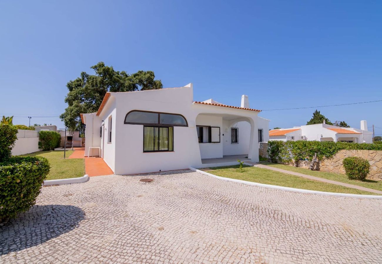 Villa in Guia - Rosa dos Ventos