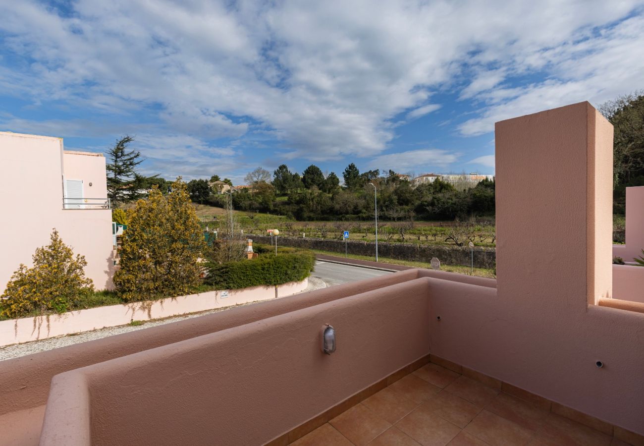 House in Óbidos - Hidden garden near the castle