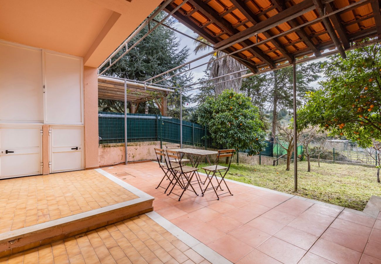 House in Óbidos - Hidden garden near the castle