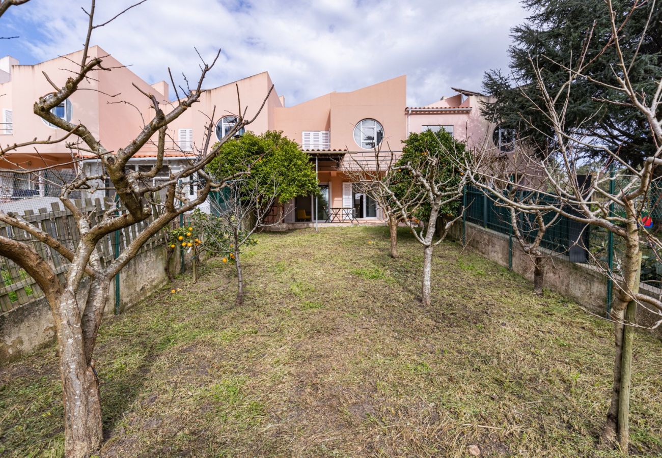 House in Óbidos - Hidden garden near the castle