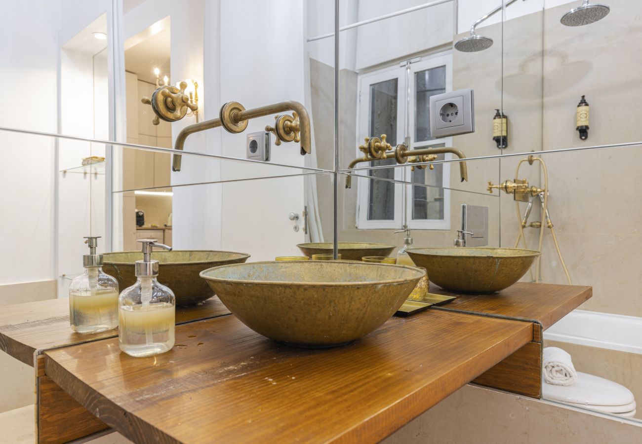 Apartment in Lisbon - Arsenal Apartment
