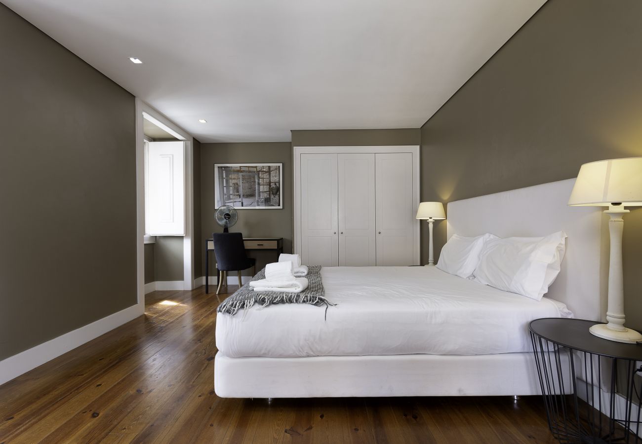 Apartment in Lisbon - Dockside Apartment by Innkeeper