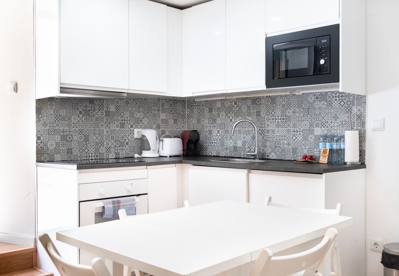 Apartment in Lisbon - Central Retreat II