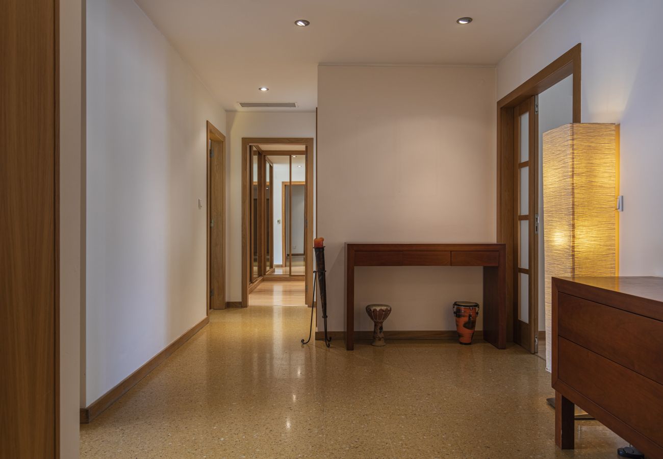 Apartment in Lisbon - 2 Bedroom Large Apartment by Innkeeper