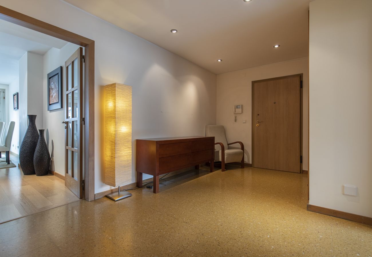 Apartment in Lisbon - 2 Bedroom Large Apartment by Innkeeper