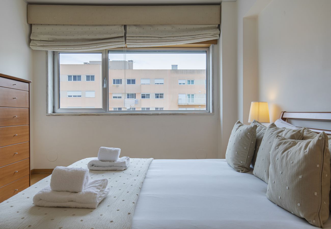 Apartment in Lisbon - 2 Bedroom Large Apartment by Innkeeper
