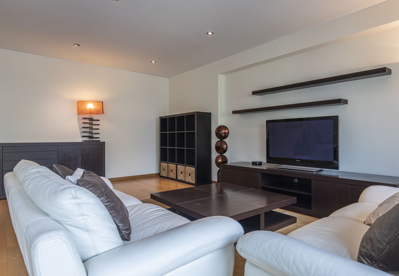 Apartment in Lisbon - 2 Bedroom Large Apartment by Innkeeper