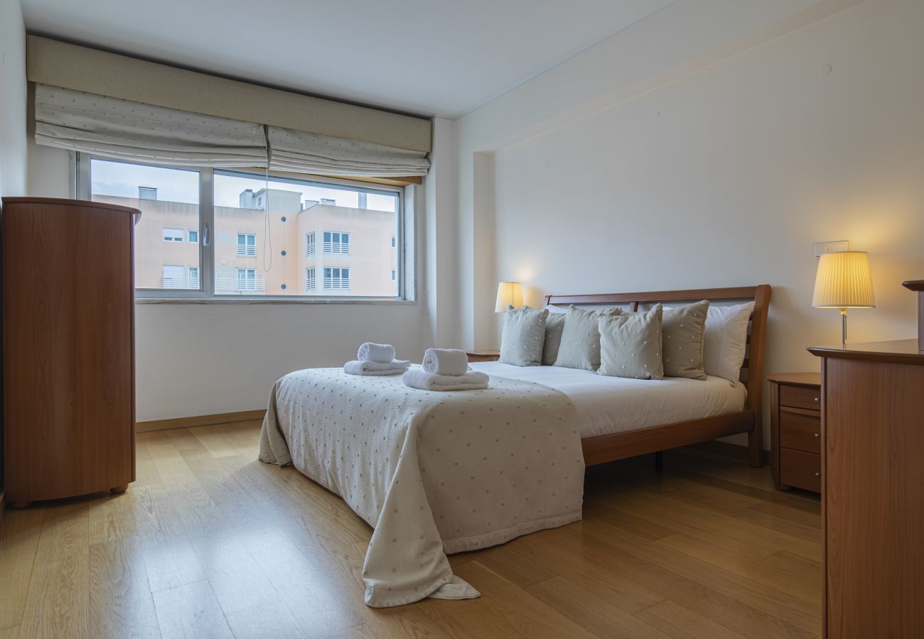 Apartment in Lisbon - 2 Bedroom Large Apartment by Innkeeper