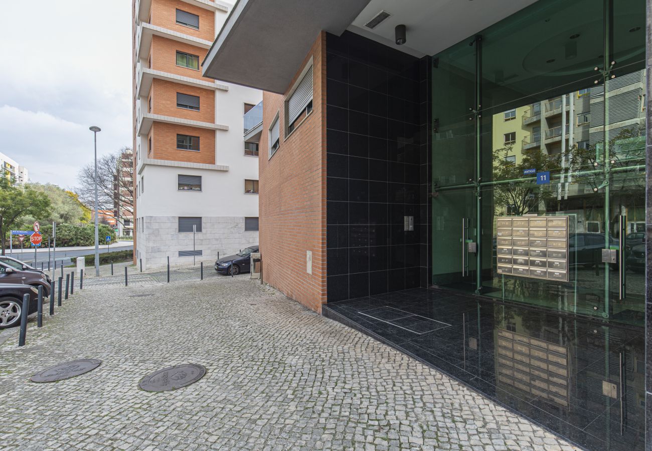 Apartment in Lisbon - 2 Bedroom Large Apartment by Innkeeper