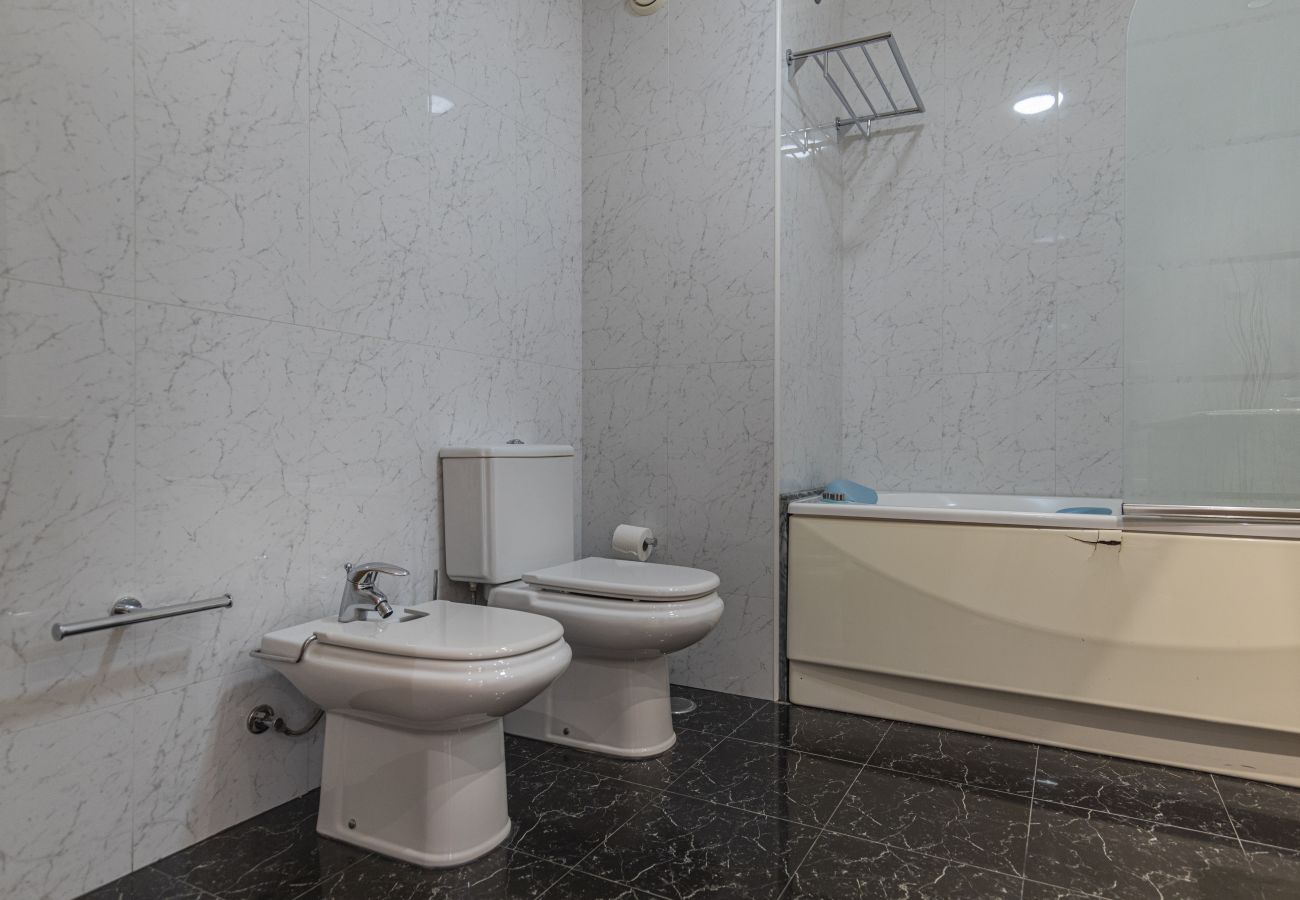 Apartment in Lisbon - 2 Bedroom Large Apartment by Innkeeper