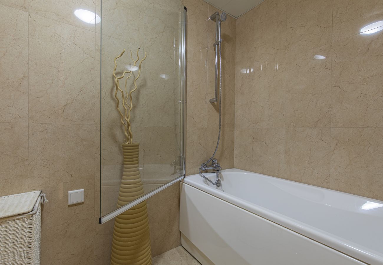 Apartment in Lisbon - 2 Bedroom Large Apartment by Innkeeper