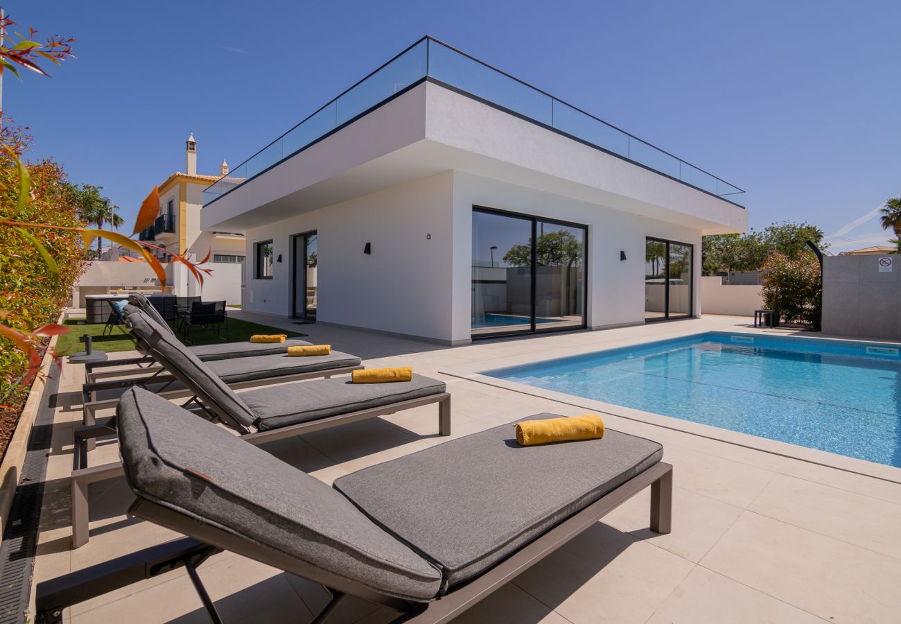 House in Guia - Sirius House by Innkeeper